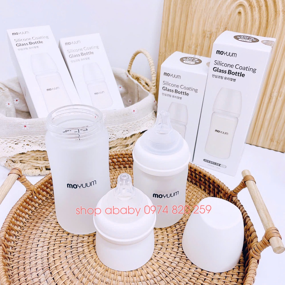 Bình sữa Moyuum thủy tinh tráng silicon (bản trơn)