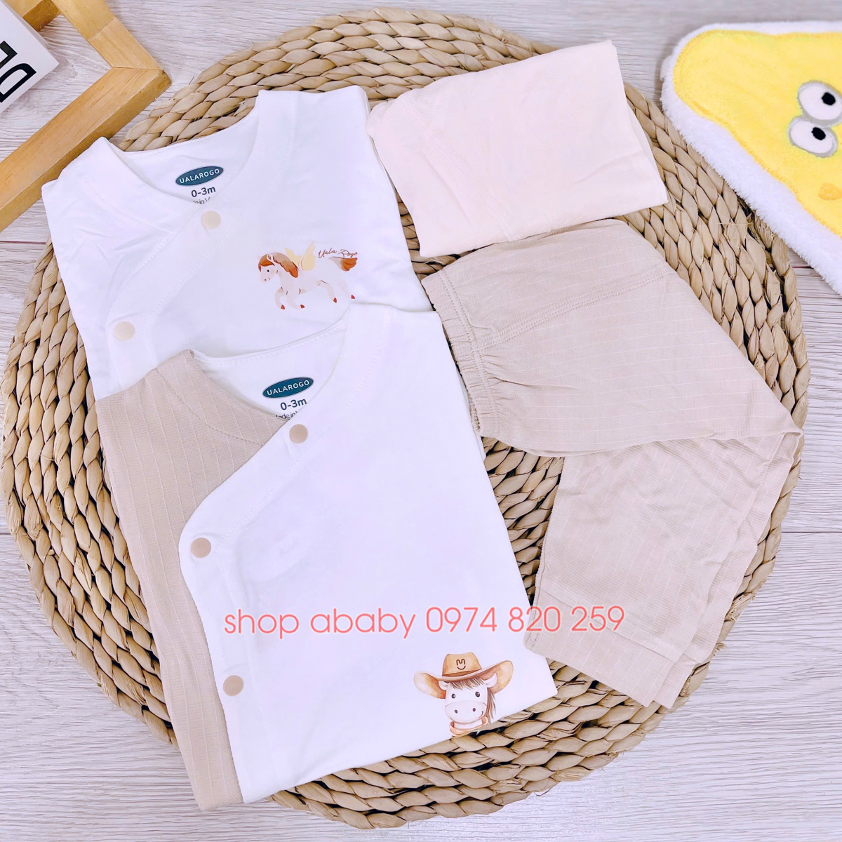 Bộ sơ sinh cài chéo Ualaroga UR045 (0-3m)