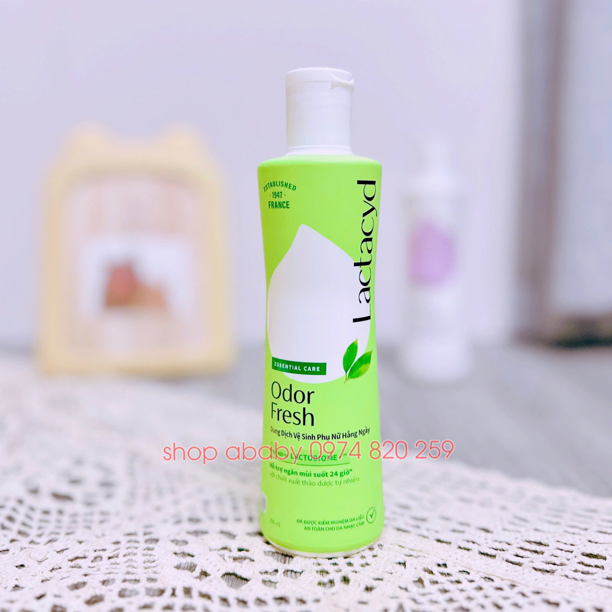 Dung dịch vệ sinh Lactacyd trầu không 250ml