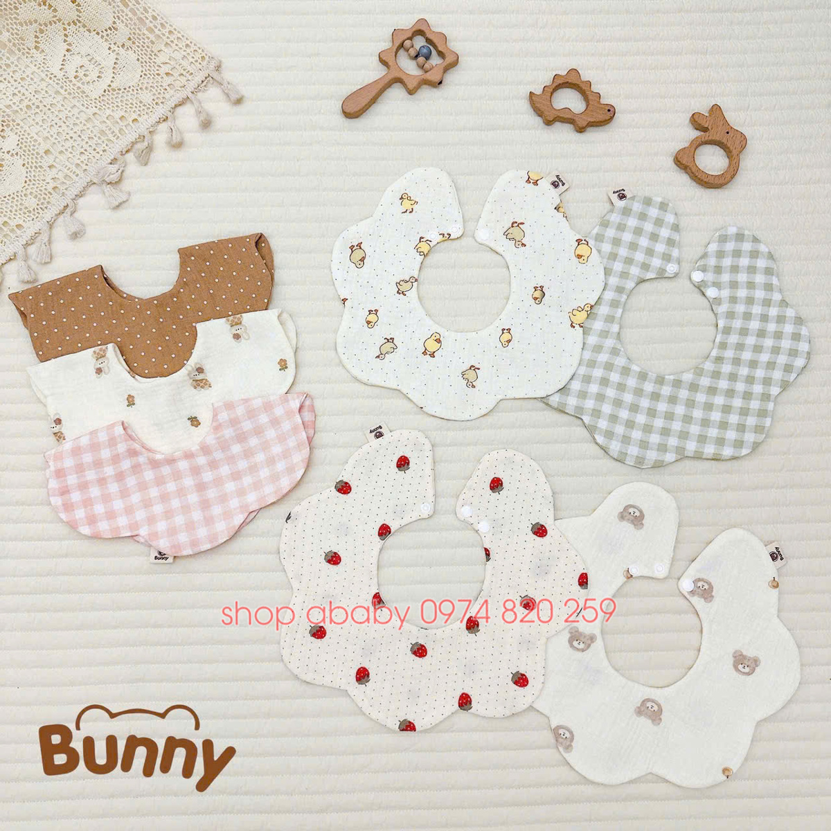 Yếm tròn bấm cúc Bunny