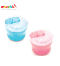 Hộp chia sữa Munchkin MK44923
