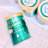 Sữa Aptamil Úc Essensis 900g