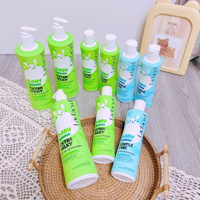 Sữa tắm gội trẻ em Lactacyd 500ml