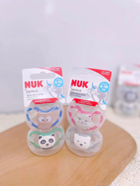 Ty giả silicon NUK Space NU318