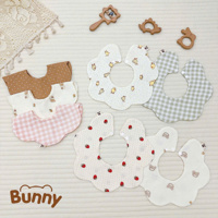 Yếm tròn bấm cúc Bunny